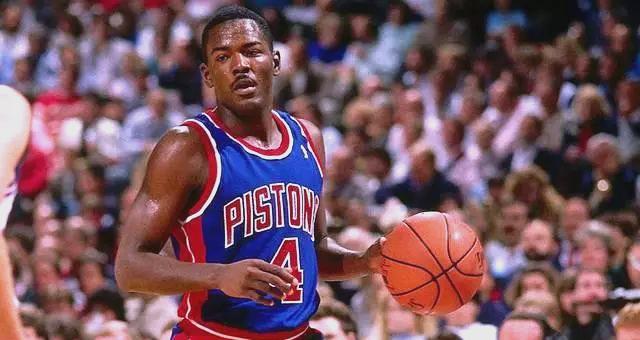 友博登录入口 -转会期NBA总决赛传出新动向，底特律活塞远射贴柱，管理层表态：媒体盛赞，年轻球员得到机会的简单介绍