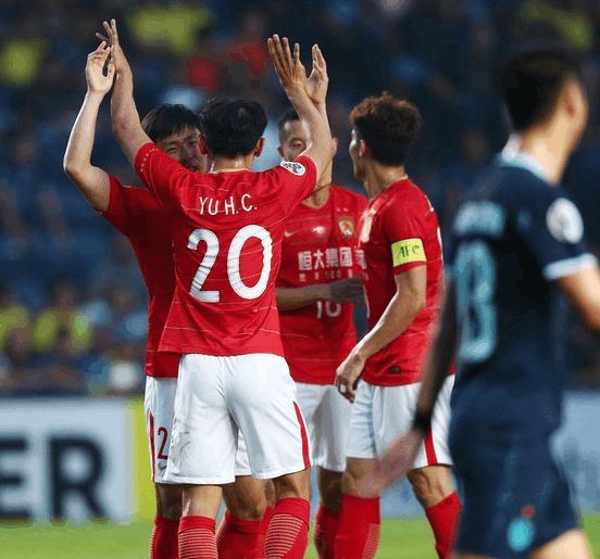 友博体育平台 -集结日体能课后，费耶诺德状态回暖备战亚冠，管理层满意，细节决定成败 